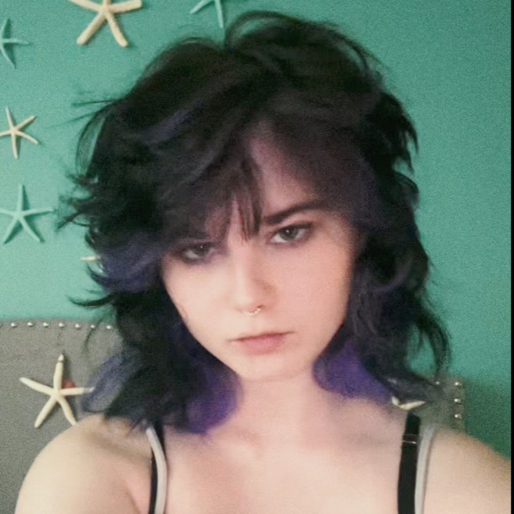 Meet your Posher, Emilie